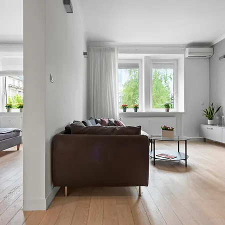 Apartamento The Very Center Of Warsaw, Plac Dabrowskiego *