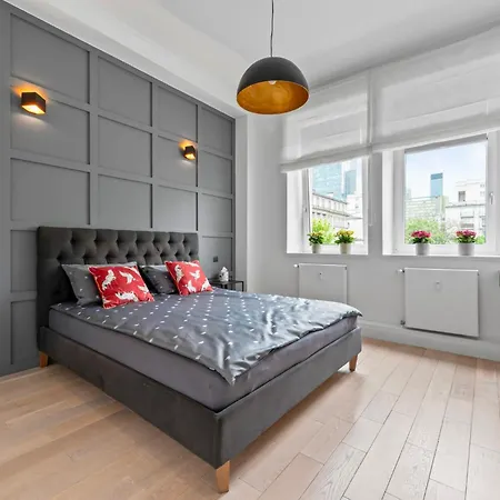 Apartamento The Very Center Of Warsaw, Plac Dabrowskiego Varsovia